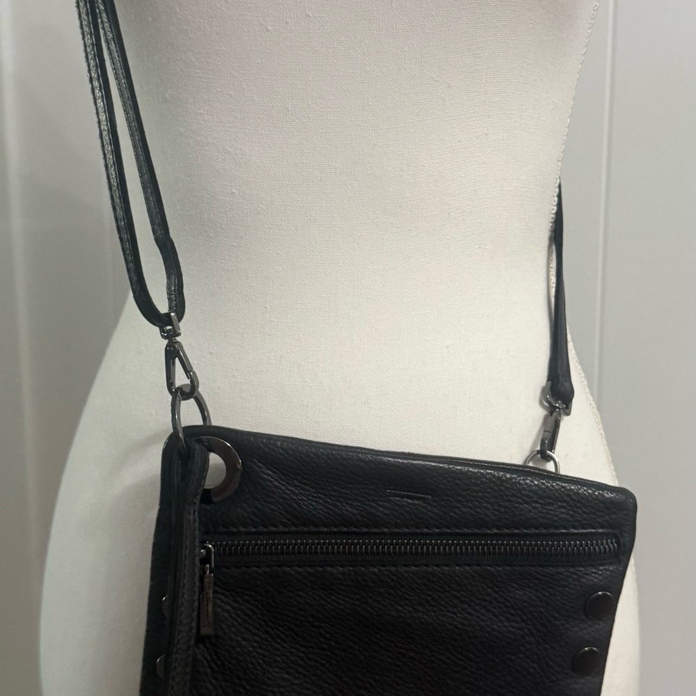 Hammitt Luxe Black Leather Bag w/ Black Hardware Wears as Wristlet or Crossbody